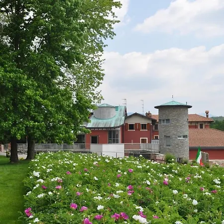 Le Pinete Bed & Breakfast