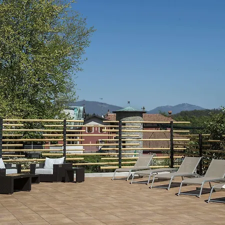 Le Pinete Bed & Breakfast Viggiù